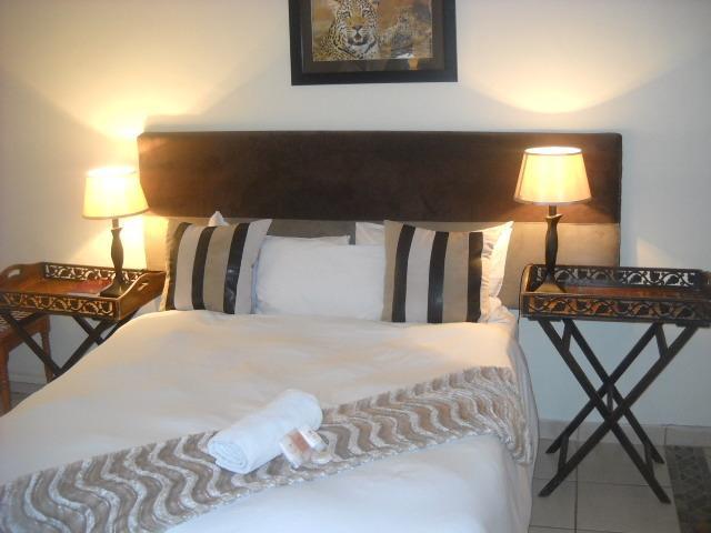بهالابوروا The Beverly Hills Guest Lodge الغرفة الصورة